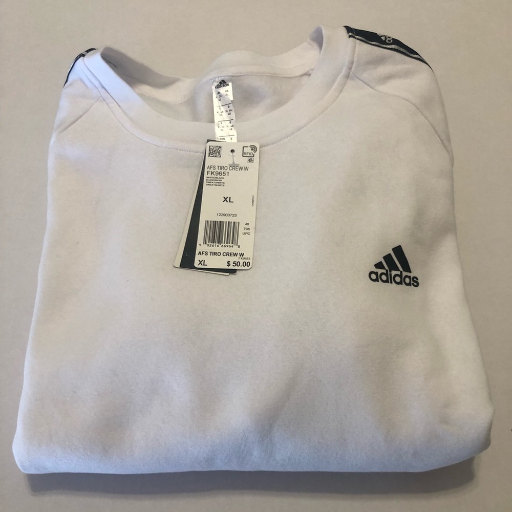 Adidas Crewneck Top